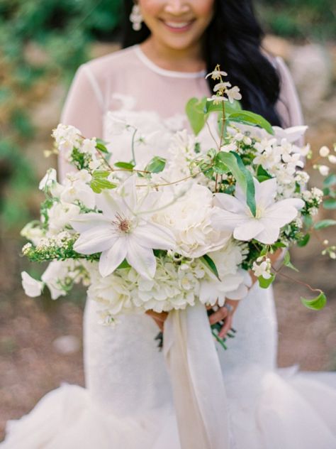 Wedding Spotlight : Clematis Flowers | Dreamery Events Clematis Wedding, Studio Mondine, Daniel Kim, Garden Chic Wedding, Chic Garden, Clematis Flower, Bridal Bouquet Fall, Wedding Brooch Bouquets, Wedding Bouquets Bride