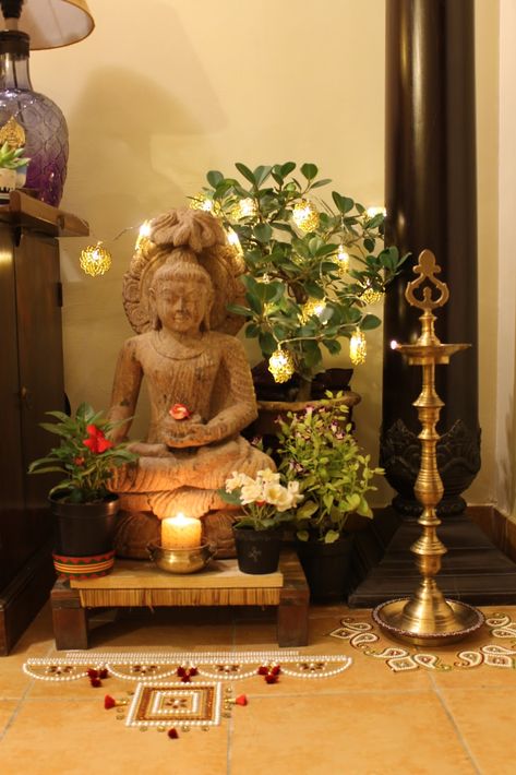 Traditional Corner Decor, Buddha Corner In Living Room, Budha Corner Decor, Zen Corner Ideas Balcony, Pooja Corner Ideas, Diwali Corner Decoration, Zen Home Ideas, Buddha Corner Decor, Zen Corner Ideas