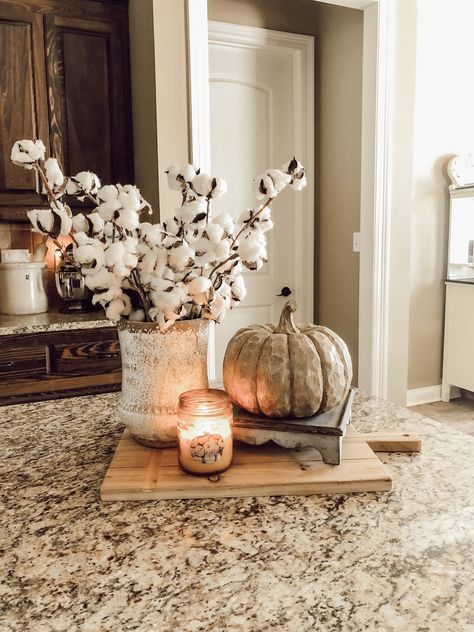 Fall Tray Decor, Fall Coffee Table Decor, Fall Tray, Fall Room Decor, Fall Coffee Table, Neutral Fall Decor, Cozy Fall Decor, Fall Decor Inspiration, Fall Thanksgiving Decor