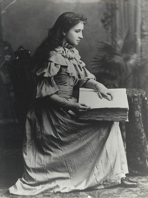 Portrait of Helen Keller reading an embossed book. Visit the Perkins Archives flickr collection: http://www.flickr.com/photos/perkinsarchive/collections/ Reading Braille, Women Rights, Historical People, People Of Interest, Helen Keller, Woman Reading, Interesting History, Great Women, Ann Arbor