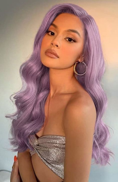 Long Lilac Hair, Black Women With Purple Hair, Light Purple Hair Color Ideas, Ash Purple Hair, Wigs Purple, Purple Wigs, Wig Design, Long Purple Hair, Lavender Hair Colors