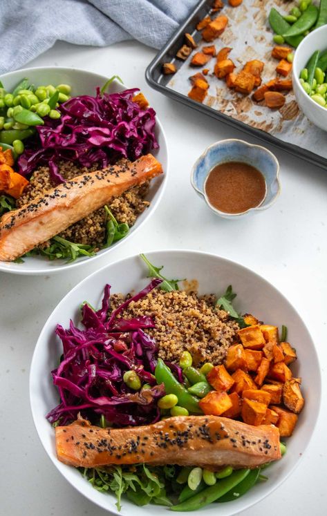 This Easy Miso Salmon Bowl is a delicious, nutritious, and diabetic-friendly meal that is perfect for busy weeknights. With its simple ingredients and endless customisation options, this recipe is sure to become a staple in your healthy meal rotation. Miso Salmon Bowl, Miso Bowl, Salmon Bowls, Miso Salmon, Meal Rotation, Salmon Bowl, Health Plus, Healthy Bowls, Food Healthy