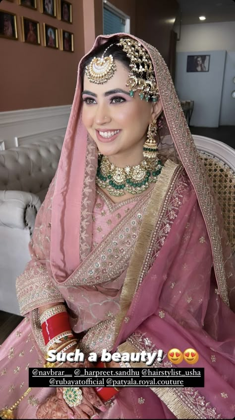 Gurudwara Wedding Outfit, Anand Karaj Outfit, Gurudwara Wedding, Lengha Design, Shaadi Dresses, Latest Bridal Lehenga Designs, Sikh Bride, Patiala Suit Designs, Anand Karaj