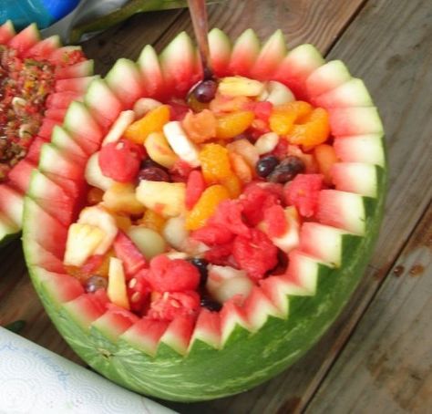 Watermelon Basket Fruit Salad Recipe - Food.com Fruit Basket Watermelon, Fruit Salad Decoration, Salad Decoration Ideas, Watermelon Basket, Watermelon Ball, Watermelon Bowl, Fruit Salad Recipe, Winter Melon, Watermelon Cake