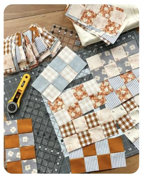 One Fabric Quilts, Sharon Holland, Homemade Quilts, Sewing Machine Projects, Cute Quilts, Diy Quilt, Color Inspo, Fabric Projects, Quilting Crafts