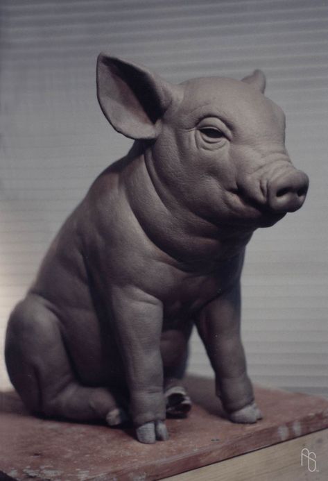 Pig Statue, Pig Sculpture, Anatomy Sculpture, Pottery Animals, Ceramic Art Sculpture, Sculptures Céramiques, Sculpture Projects, Animal Sculpture, Clay Animals