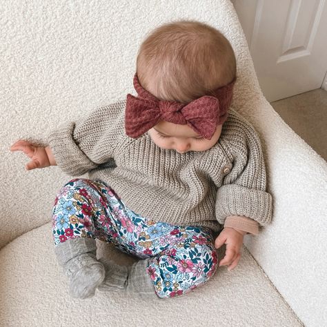 6 Month Winter Clothes, 12 Month Old Winter Outfits, 10 Month Old Outfits, Baby Girl Sweater Outfits, 3 Month Old Outfits, Winter Outfits Babygirl, Baby Girl Outfit Inspiration, Baby Autumn Outfits, Baby Winter Outfits Girl