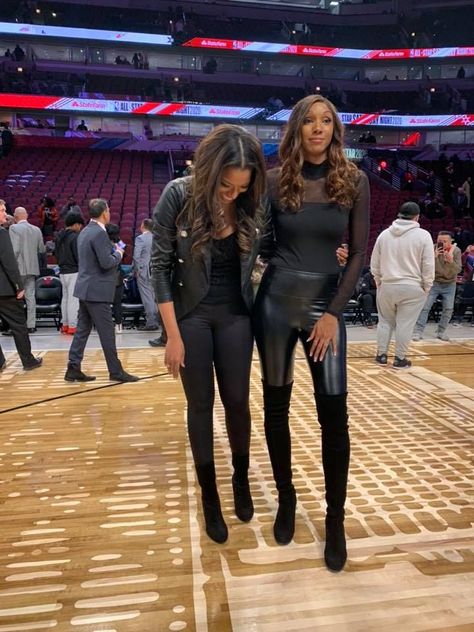 Maria Taylor Espn, Laura Rutledge, Maria Taylor, Girl Celebrities, Sports News, Sports Women, Leather Pants, Eye Candy, Celebrities