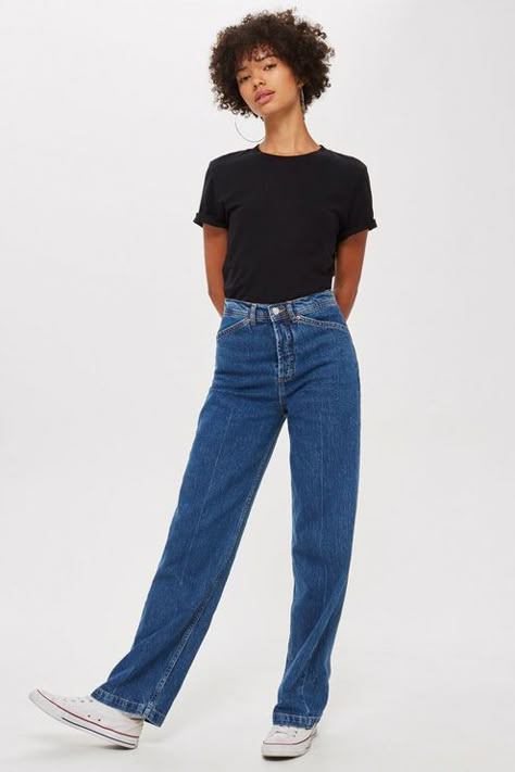 Parallel Jeans Outfit, Hair Curt, Jeans Reference, Parallel Pants, Party Dress Glitter, Black Vans Outfit, Parallel Jeans, Comfy Jeans Outfit, Jeans Outfit Ideas