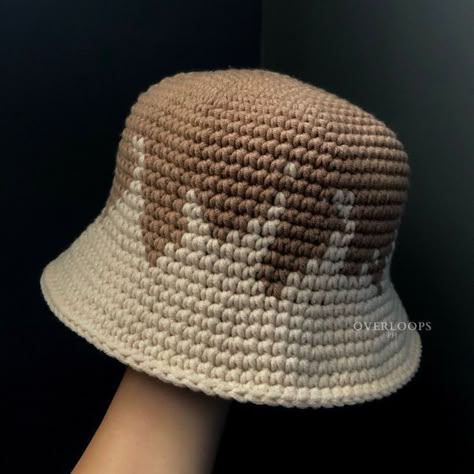 Trendy Crochet Hats, Crochet Bucket Hats Free Pattern, Crochet Bucket Hat Ideas, White Crochet Bucket Hat, Crochet Bucket Hat Free Pattern, Bob Crochet, Crochet Bucket Hat Pattern, Knitted Bucket Hat, Crochet Bucket Hats