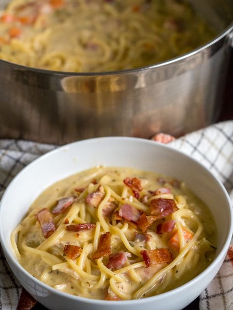 Baked Chicken Spaghetti, Creamy Chicken Noodle, Creamy Chicken Noodle Soup, Chicken Noodle Soup Recipe, Noodle Soup Recipe, Noodle Recipe, Chicken Noodle Recipes, Fried Chicken Breast, 12 Tomatoes