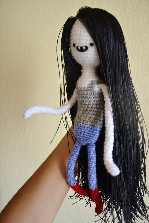 Marceline Amigurumi by gengibrecroche Twilight Dolls, Geeky Craft, Bravest Warriors, Geek Crafts, Diy And Crafts Sewing, Manualidades Diy, Knitted Dolls, Crochet Patterns Amigurumi, Crochet Dolls