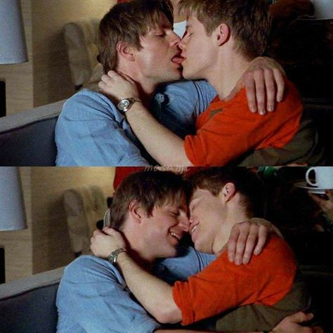 Brian And Justin, Queer As Folk, Gay Aesthetic, Men Kissing, Sweet Guys, Gay Love, Gay Art, Man In Love, Boyfriend Pictures