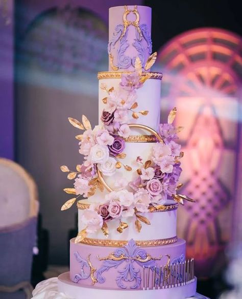 Rapunzel Quince Cake, Tangled Wedding Cake, Tangled Themed Wedding, Rapunzel Quinceanera Theme, Rapunzel Quince, Rapunzel Wedding Theme, Bolo Rapunzel, Quince Cakes, Lavender Quince