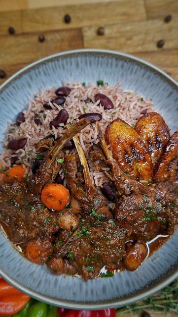 Caribbean Lamb Curry, Dinner Ideas Jamaican, What To Eat With Lamb, Brown Stew Lamb Chops, Caribbean Meals, Lamb Chops Meal, Lamb Stew Meat Recipes, Lamb Meals, Caribbean Food Recipes