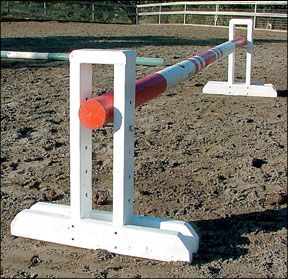 Cavaletti Diy, Diy Cavaletti, Horse Jumps Ideas, Horse Jump Ideas Diy, Diy Horse Jumps, Diy Cavaletti Jumps, Pvc Horse Jumps, Homemade Jumps Horses, Hobby Horse Jumps