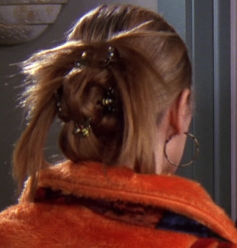 Matcha Girl, Fall Green, Y2k Hairstyles, Phoebe Buffay, Aesthetic Fall, Cut My Hair, Warm Autumn, Mode Inspo, Aesthetic Hair