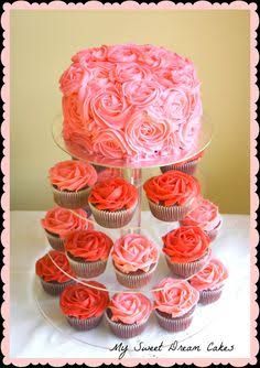 images (236×334) Buttercream Rose Cake, Cupcake Tower Wedding, Rose Cupcake, Cake Land, Tea Party Cake, Buttercream Roses, Party Things, Buttercream Cupcakes, Rose Cupcakes