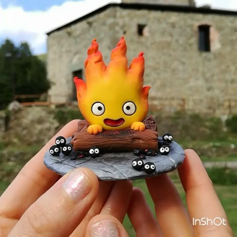 487 Likes, 41 Comments - Isabella (@isa_handmade) on Instagram: “My first video on Instagram! #Calcifer under the sunlight 😊 It's my first attempt, sorry for the…” Calcifer Ghibli, Foam Clay Ideas, Polymer Clay Kunst, Foam Clay, Kpop Ideas, Polymer Clay Kawaii, Craft Decorations, Clay Diy Projects, Crafts Easy