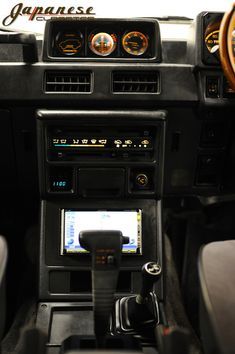 1989 Mitsubishi Pajero Mitsubishi Pajero Interior, Mitsubishi Suv, Pajero Mk1, Montero 4x4, Dodge Raider, Jeep Quotes, Mitsubishi Shogun, Car Interior Diy, Custom Consoles