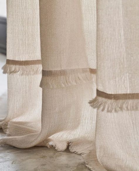 Galvin Brothers, Rosemary Hallgarten, Glam Curtains, Curtains Photography, Curtain Detail, Ideas Recibidor, Fluted Coffee Table, Feathered Fringe, Livng Room