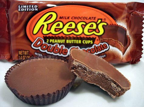 Reese's bouble Chocolate cup Everything Chocolate, Reese's Chocolate, Chocolate Crunch, Chocolate Peanut Butter Cups, Reeses Peanut Butter Cups, Reeses Peanut Butter, Seasonal Food, Cereal Recipes, Fun Baking Recipes