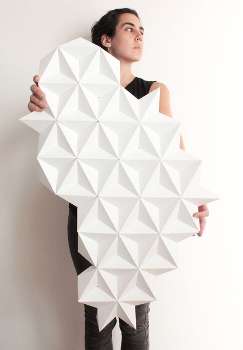 Kinga Kubowicz of KingKongDesignShop has created Moduuli, a collection of unique, modern and eye-catching geometric origami wall art. #ModernWallArt #GeometricWallArt #Origamii #Decor Origami Wall, Origami Wall Art, Origami Architecture, Paper Wall Decor, Geometric Origami, Origami And Kirigami, Dekor Diy, Wall Art Ideas, Geometric Wall Decor