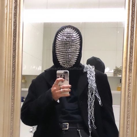 Masked Aesthetic, Chrome Mask, Margiela Mask, Face Mask Outfit, Face Mask Costume, Mask Outfit, Rave Mask, Unique Masks, Mask Fashion