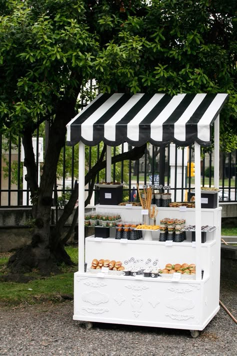 Food Stands Design, Candy Carts Ideas Display, Portable Retail Display Pop Up Shops, Tradeshow Booth Display Ideas Exhibit Design, Stand Ideas Market, Diy Catering Cart, Food Stands Ideas, Dessert Cart Diy, Baked Goods Stand