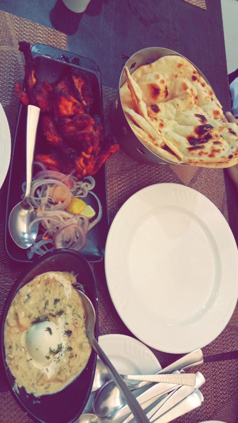 #food #foodie #snapchat_stories #indian_food Dinner Snapchat Story, Foodie Snapchat, Dinner Snapchat, Snapchat Indian, Indian Dinner, Snapchat Story, Snapchat Stories, Indian Food, Indian Food Recipes