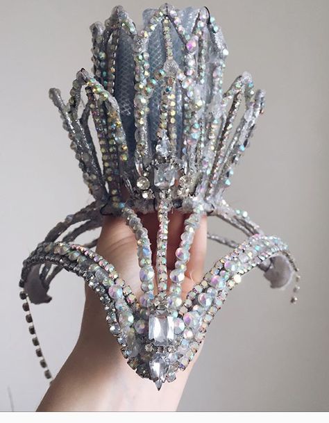 Chandelier Costume, Burlesque Headpiece, Showgirl Headpiece, Showgirl Headdress, Fantasy Crown, Vegas Showgirl, Carnival Dress, Samba Costume, Crazy Makeup