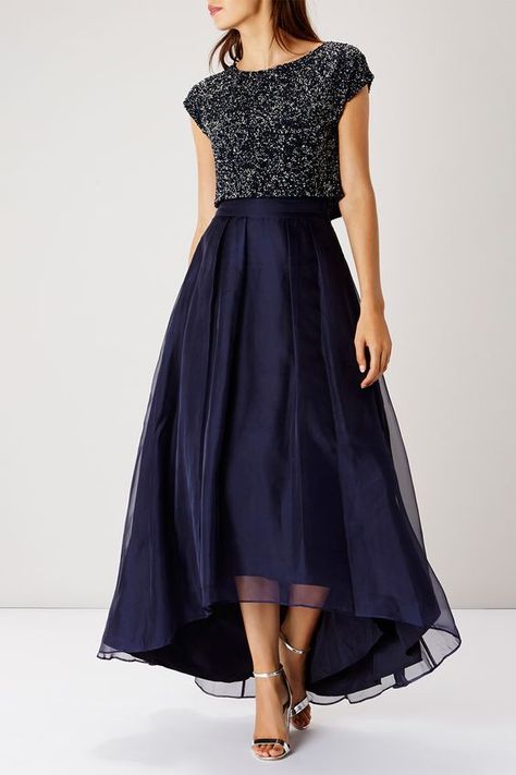 38 Chic And Trendy Bridesmaids’ Separates Ideas Sparkly Bridesmaids, Sparkly Bridesmaid Dress, Bridesmaid Separates, Trendy Bridesmaids, Best Wedding Guest Dresses, Gaun Fashion, Maxi Bridesmaid Dresses, Designer Dresses Indian, Party Wear Dresses