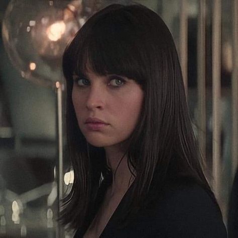 Felicity Jones Black Cat, Felicity Rose Hadley Jones, Hulk Sketch, Felicia Hardy, Spiderman Venom, Black Cat Marvel, Lily Potter, Rachel Berry, Felicity Jones