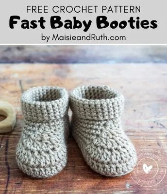 Free Crochet Pattern Fast Baby Booties Paw Shoes, Crochet Baby Shoes Free Pattern, Crochet Baby Booties Free Pattern, Mary Jane Baby Shoes, Crochet Baby Projects, Crochet Baby Socks, Tail Pattern, Baby Booties Free Pattern, Crochet Baby Booties Pattern