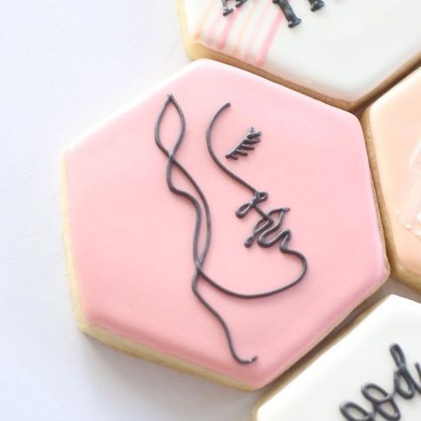 Hairstylist Cookies Decorated, Women’s Day Cookies, Salon Cookies Decorated, Esthetician Cookies, Woman Birthday Cookies, Spa Cookies Decorated, Womens Day Cookies, Salon Cookies, Beauty Cookies