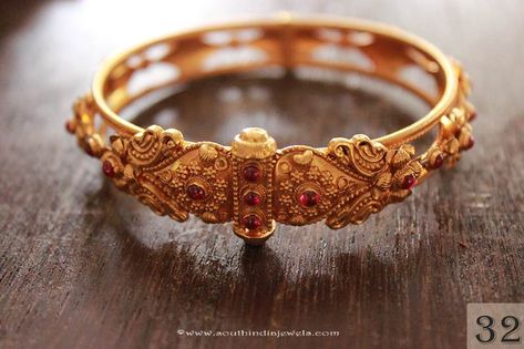 Gold Kada Bangles Designs, Gold Antique Kada Bangle Designs, Antique Kada Bangle Designs. Coorgi Jewellery Bangles, Single Kada Designs Gold, Single Gold Bangle Designs, Coorgi Jewellery, Single Bangle Designs Gold, Kada Designs Gold, Single Gold Bangle, Gold Kada Bangles, Single Bangle