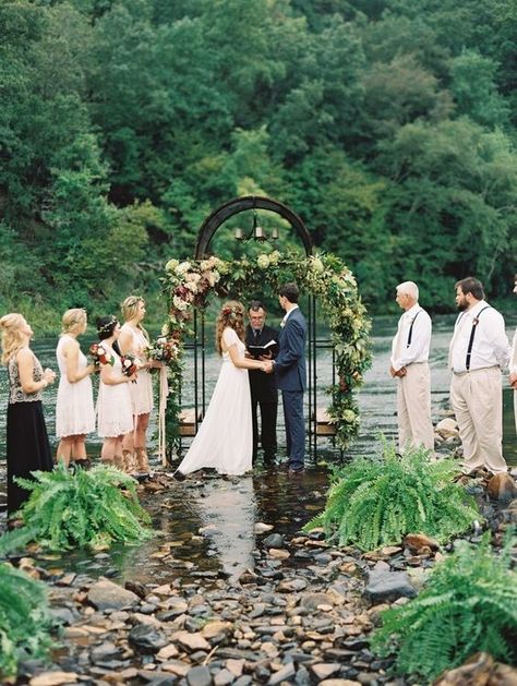 This dreamy celebration literally took place in a river, the bride wore hunter rain boots, loose curls, and cream bridesmaids' dresses. River Weddings, Mountain Wedding Photos, Waterfall Wedding, Georgia Wedding Venues, Cheap Wedding Venues, Yosemite Wedding, Inexpensive Wedding Venues, Georgia Wedding, Best Wedding Venues