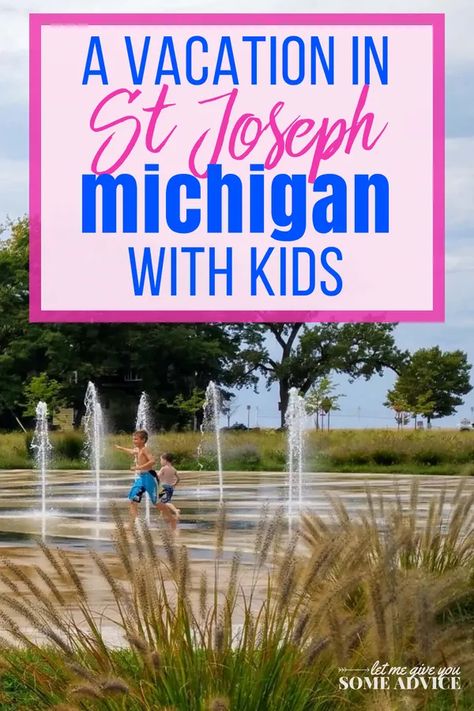 Beaches In Michigan, Museum Interactive, Michigan Beach Towns, Beach Vacation Tips, St Joseph Michigan, Cheap Family Vacations, Kid Friendly Vacations, Michigan Vacations, Michigan Beaches