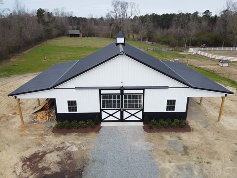 This 36x36x10 horse barn was built in Smithfield, NC, by Superior Buildings. Pole Barn Horse Barns, Horse Barn Exterior, Barn Designs Ideas, Small Horse Barn Plans, Simple Horse Barns, Metal Horse Barns, Small Horse Barn, Storage Barn, Small Horse Barns