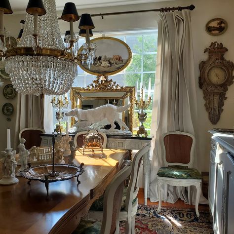 Parisian Dining Room, Kind People, New Neighbors, French Decor, Next Door, Dining Room, I Love