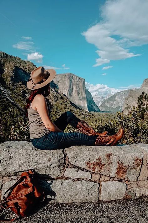 Yosemite Packing List - Girl With Blue Sails Yosemite Packing List, Yosemite Trip, Vernal Falls, Life Straw, Day Backpacks, Hiking Pack, Comfortable Walking Shoes, Yosemite Valley, Yosemite National