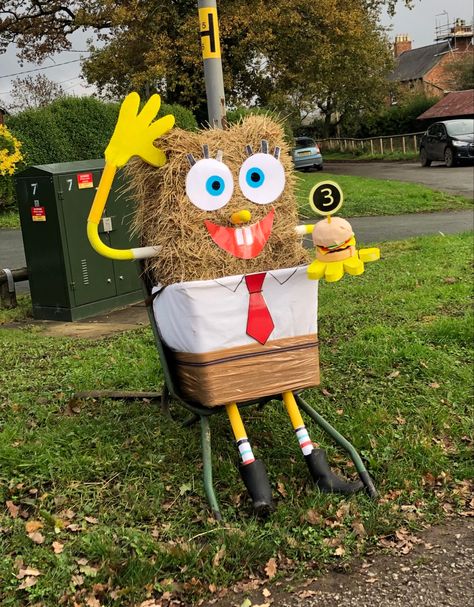 Spongbob Scarecrow idea, bale of straw & a wheelbarrow. Wheelbarrow Scarecrow, Scarecrow Ideas, Straw Bale, Straw Bales, Fall Festival, Scarecrow, Display Ideas, 7 And 7, Straw