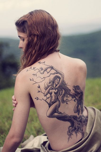 Greek Mythology Apollo & Daphne Back Tattoo --- Ink done by Tom Michael of 510 Expert Tattoo in Charlotte, NC. This is less a tattoo and more art with skin as the canvas. I'm blown away. Ta Moko Tattoo, Mother Nature Tattoos, Greek Mythology Tattoos, Epic Tattoo, Majestic Creatures, Mythology Tattoos, Greek Tattoos, Tattoo Designs For Girls, Pattern Tattoo