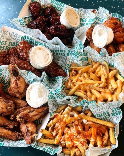 Wingstop UK on Instagram: “Friday mood 😈 #WingstopUK - Who are you sharing this with? 😜👇 - ‼️From Monday you’ll be able to order Wingstop from the comfort of your home…” Wingstop Order Ideas, Big Back Food Ideas, Wingstop Tenders, Wingstop Order, Wing Stop Aesthetic, Food Wingstop, Wingstop Aesthetic, Wingstop Wings, Wing Stop