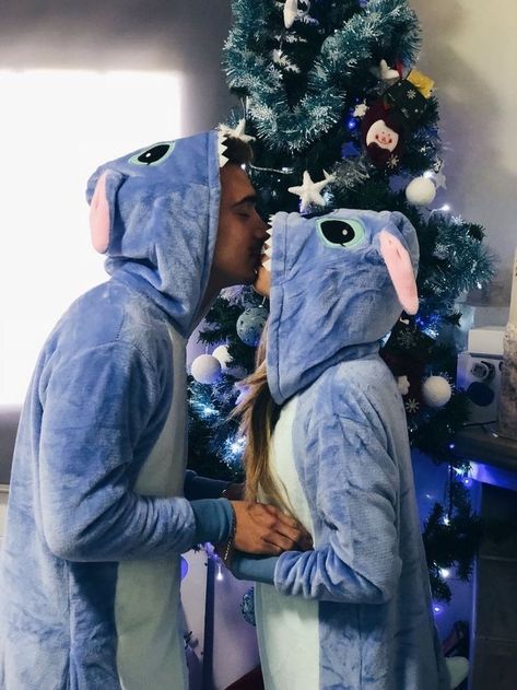 Matching Family Christmas Pajamas, Hello Kitty Wallpapers, Cute Couple Outfits, Couple Goals Teenagers, Fotos Goals, Goals Pictures, Family Christmas Pajamas, Relationship Goals Pictures