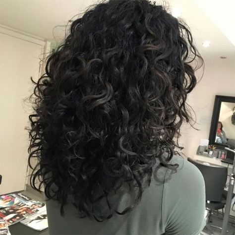 3a Curly Hair, Long Curly Haircuts, Natural Curly Hair Cuts, Natural Hair Salons, Layered Curly Hair, Curly Hair Photos, Medium Curly Hair Styles, Haircuts For Wavy Hair, Haircuts For Curly Hair