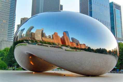 © Mike Warot/Flickr Ap Human Geography, Millenium Park, Bluff City, Anish Kapoor, Public Artwork, Millennium Park, Steel Fabrication, Public Sculpture, Chicago Travel