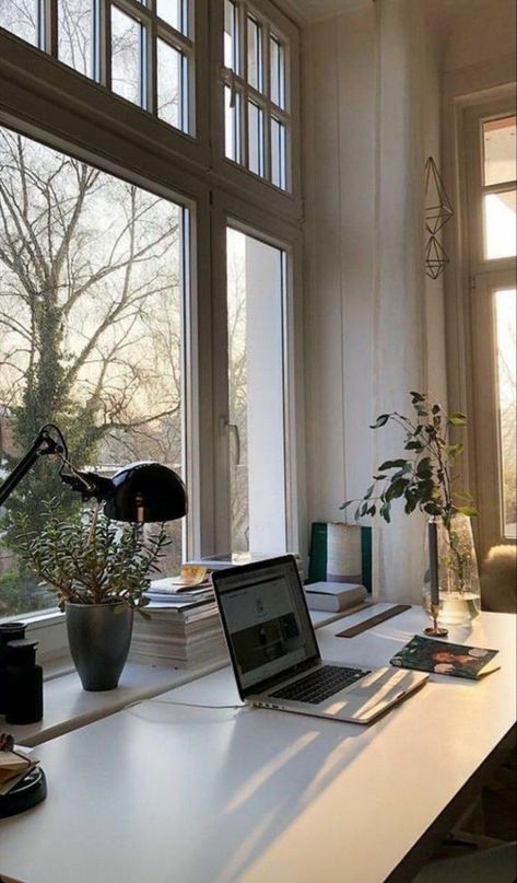 Desk Study Aesthetic, Laptop Work Aesthetic, Study Place Aesthetic, Productivity Aesthetic, Study Vibes, Study Inspo, Aesthetic Rooms, Dream Apartment, Study Inspiration