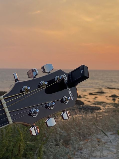 Beach Summer Aesthetic, Guitar Photography, Making Music, On Beach, Beach Aesthetic, Beach Summer, Summer Aesthetic, Dream Life, Summer Vibes