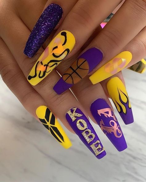 Basketball Nail Designs, Basketball Nails, Sports Nails, Neon Acrylic Nails, Makeup Colorful, Makeup Simple, Punk Nails, Colored Acrylic Nails, Purple Nail